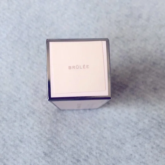 Lit up highlight stick by Westman Atelier - Picture 3 of 8